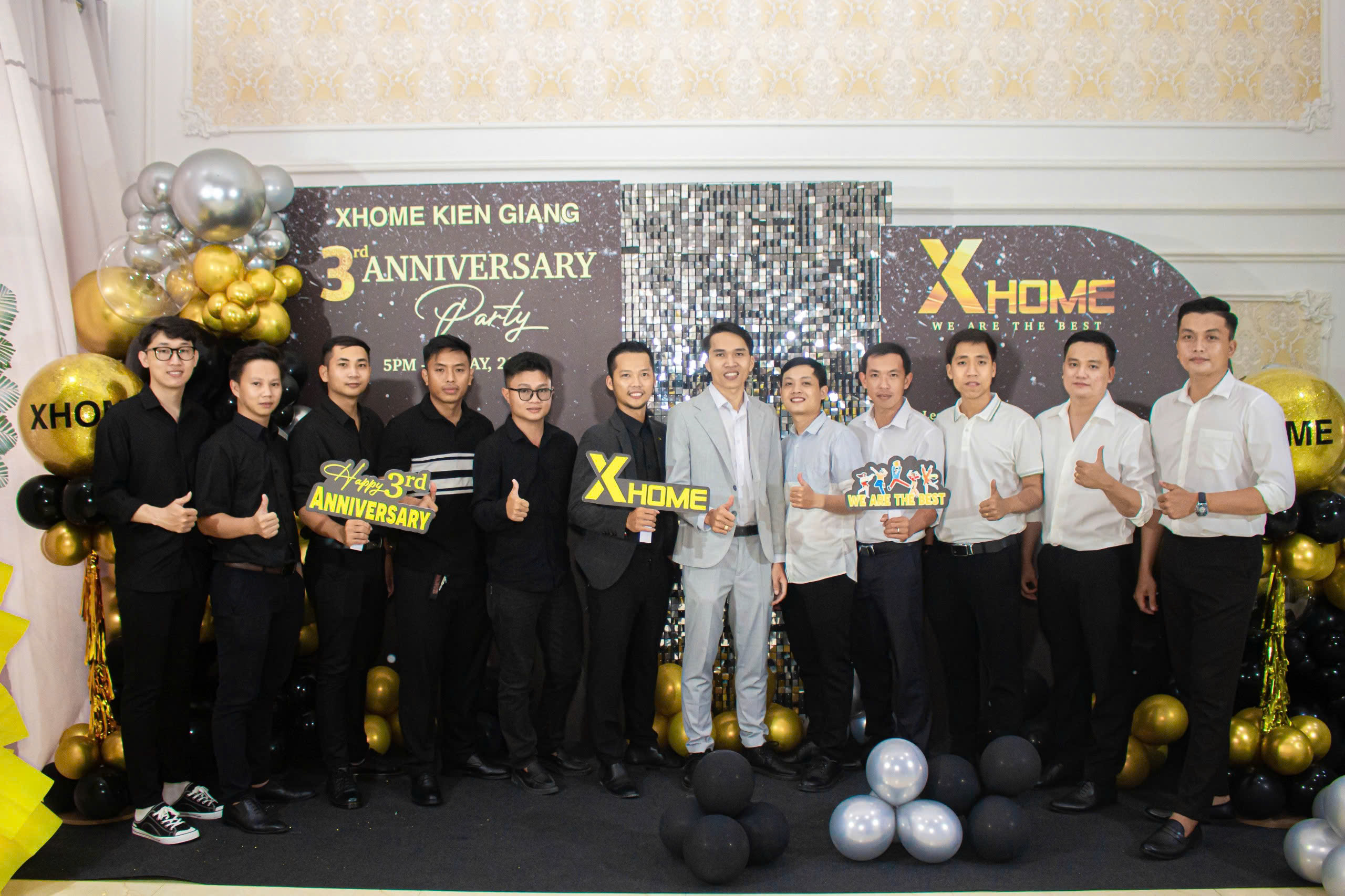 Hình ảnh kỷ niệm 3 năm thành lập XHOME KIÊN GIANG